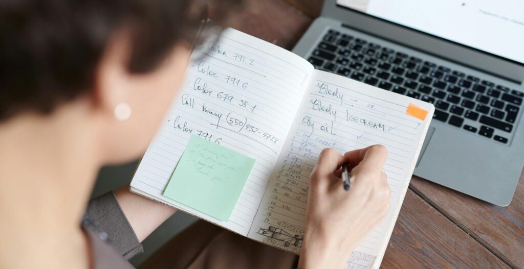 writer making a list